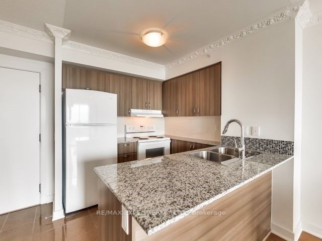 Preview image for 5740 Yonge St #803, Toronto