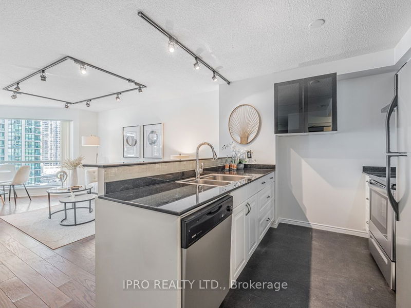 Preview image for 10 Yonge St #1404, Toronto