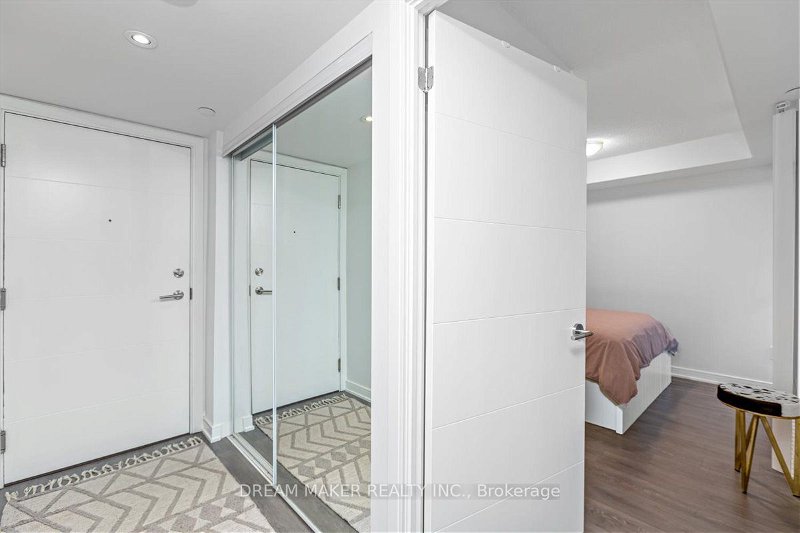Preview image for 525 Adelaide St W #735, Toronto