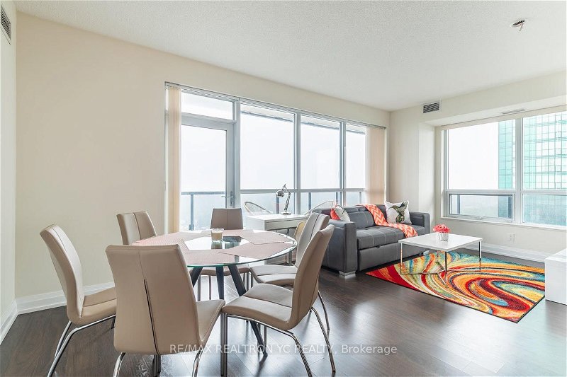 Preview image for 2 Anndale Dr #1510, Toronto