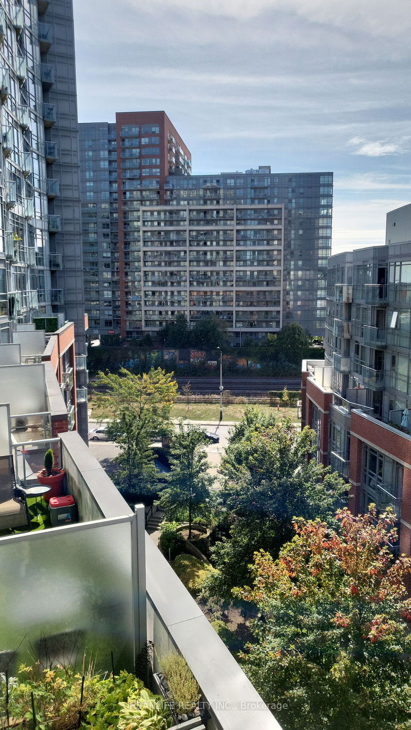 Preview image for 150 Sudbury St #708, Toronto