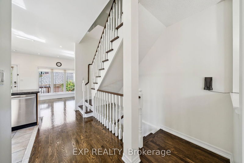 Preview image for 2 Altamont Rd, Toronto