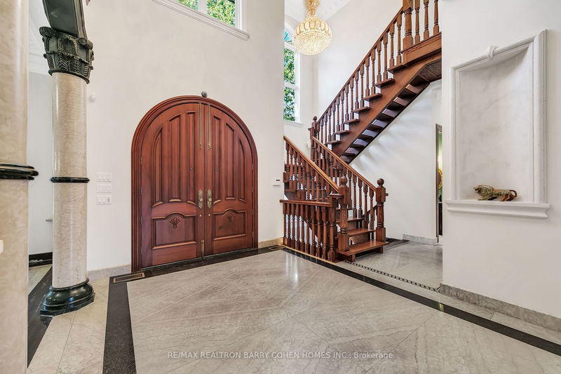 Preview image for 9 Post Rd, Toronto