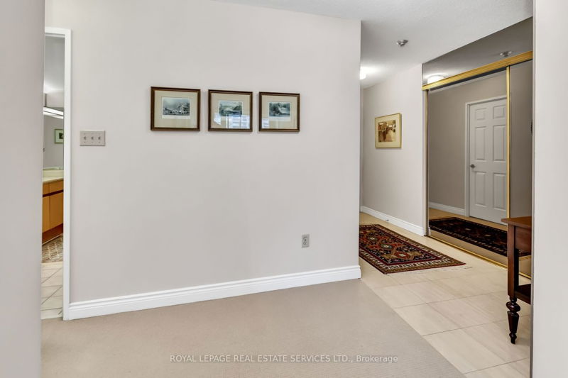 Preview image for 130 Carlton St #603, Toronto