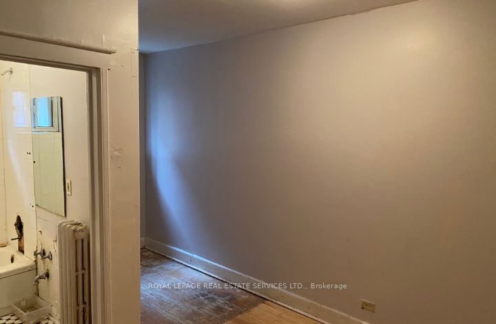 Preview image for 1648 Bathurst St #9, Toronto