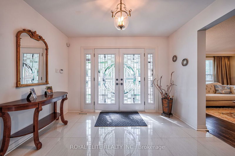 Preview image for 76 Kentland Cres, Toronto