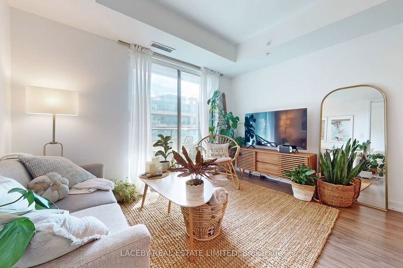 Preview image for 377 Madison Ave #401, Toronto
