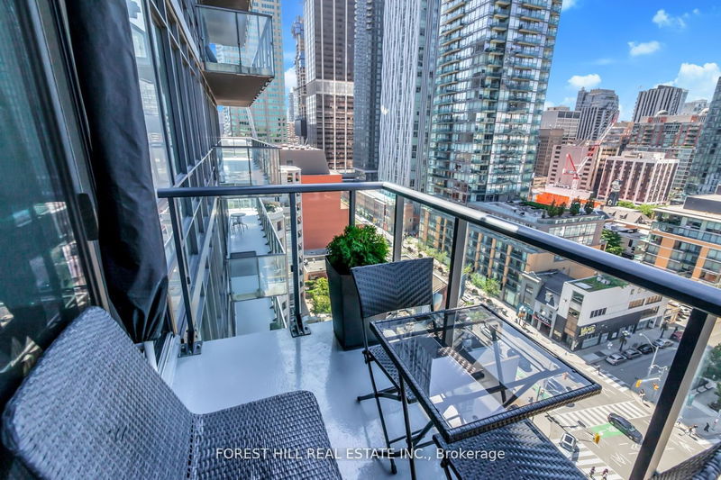 Preview image for 825 Church St #1701, Toronto