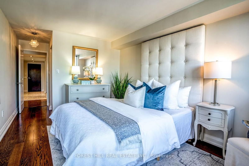 Preview image for 225 Davenport Rd #519, Toronto