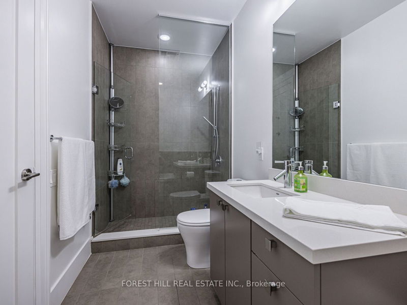 Preview image for 775 King St W #Lph5, Toronto
