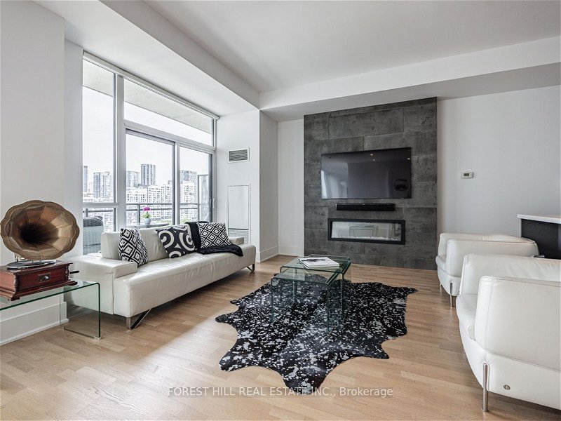 Preview image for 775 King St W #Lph5, Toronto