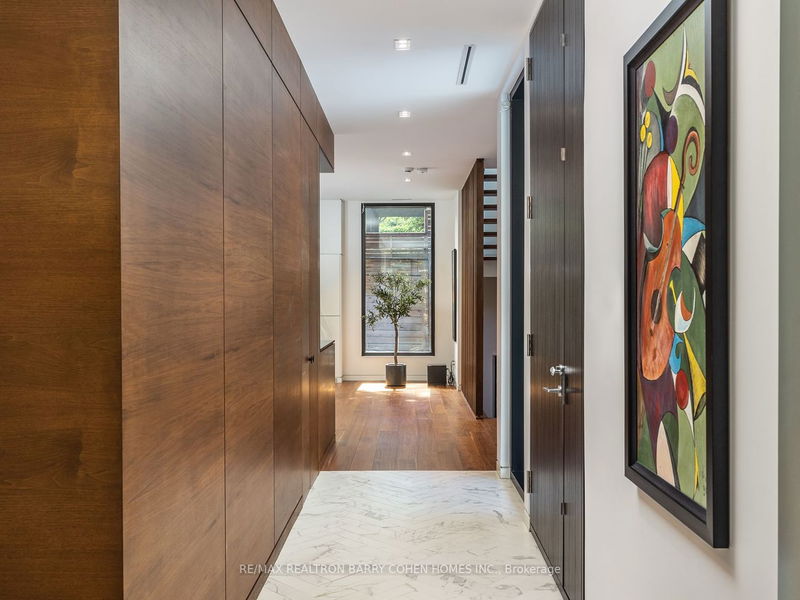 Preview image for 123 Forest Heights Blvd, Toronto