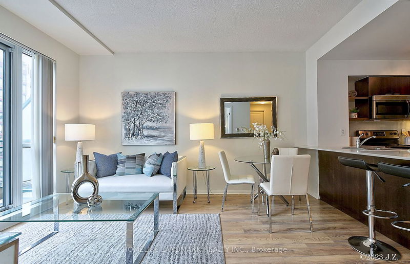 Preview image for 35 Hayden St #1508, Toronto