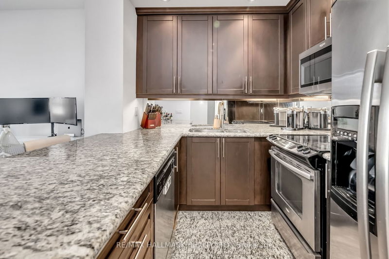 Preview image for 628 Fleet St #522, Toronto