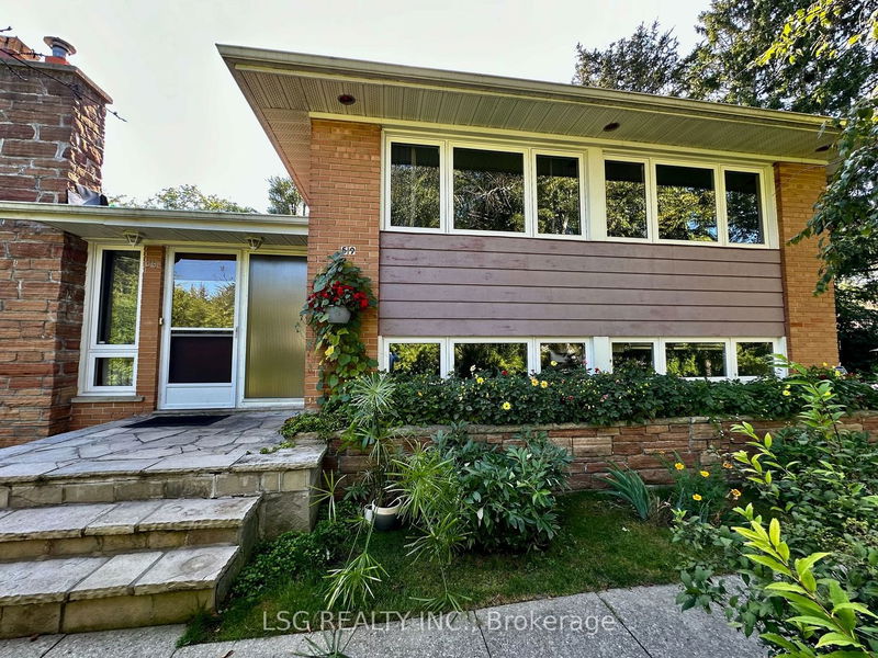 Preview image for 59 Ravenscroft Circ, Toronto