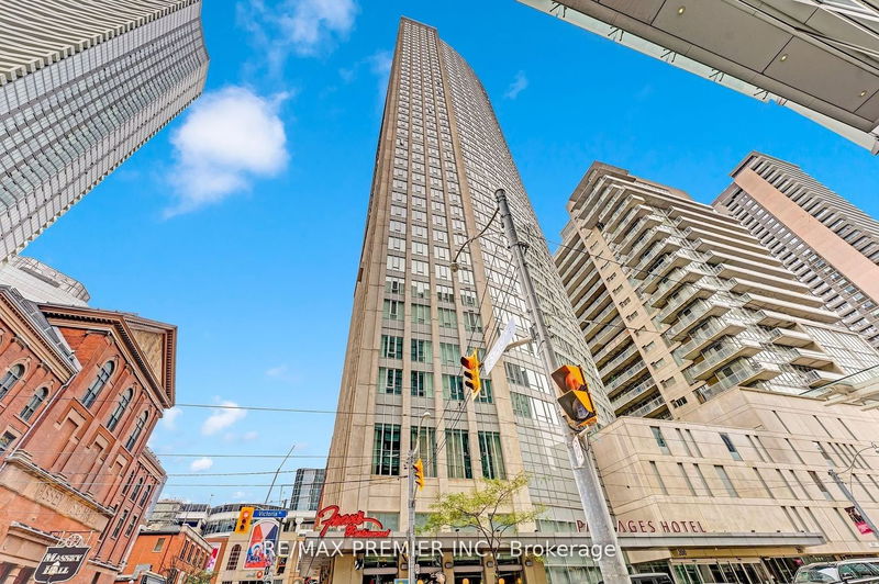 Preview image for 210 Victoria St #4407, Toronto