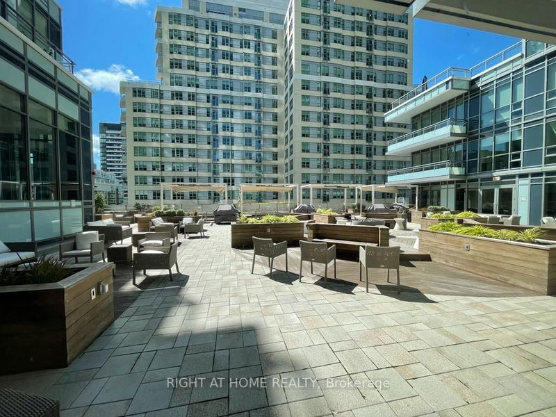 Preview image for 89 Dunfield Ave #907, Toronto