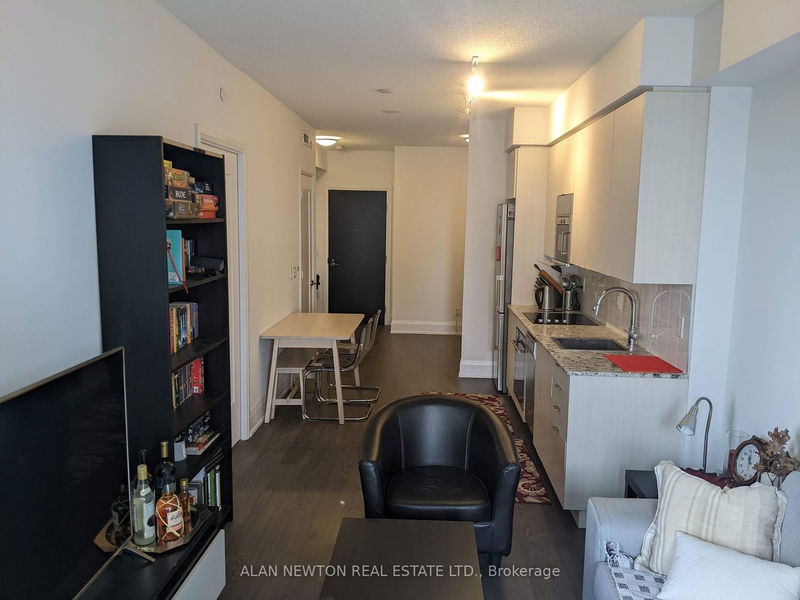 Preview image for 101 Erskine Ave #1014, Toronto