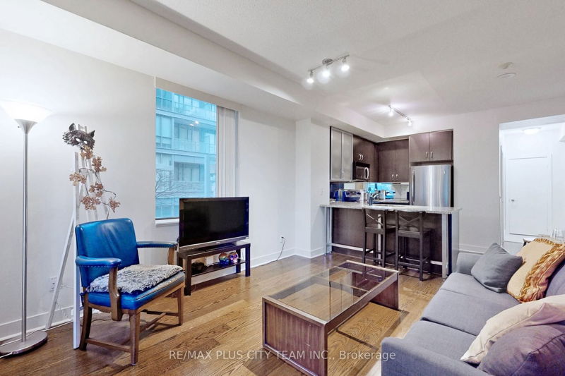Preview image for 438 King St W #917, Toronto