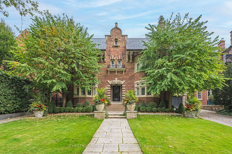 Preview image for 82 Chestnut Park Rd, Toronto
