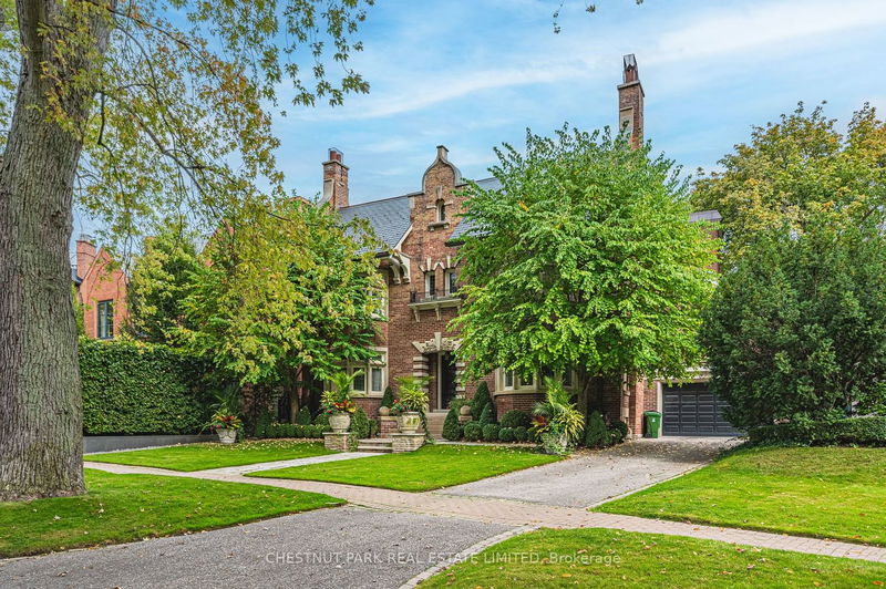 Preview image for 82 Chestnut Park Rd, Toronto