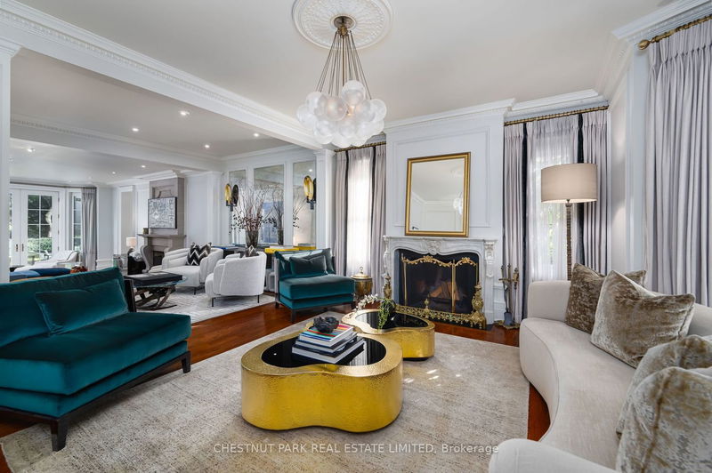 Preview image for 82 Chestnut Park Rd, Toronto