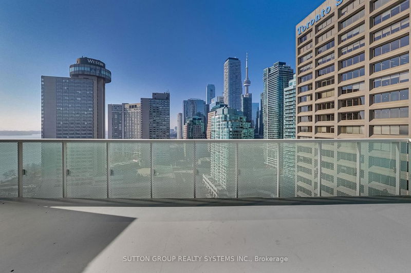 Preview image for 15 Queens Quay E #2007, Toronto