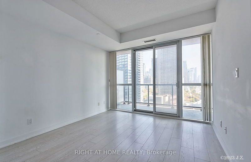 Preview image for 20 Bruyeres Mews #1707, Toronto