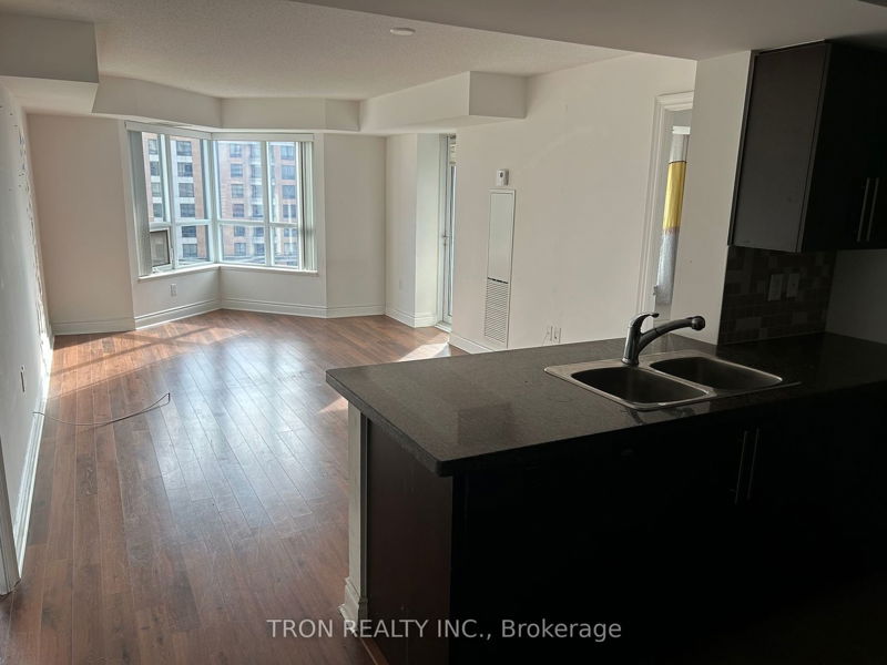 Preview image for 500 Doris Ave #1722, Toronto