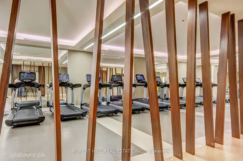 Preview image for 111 St Clair Ave W #923, Toronto