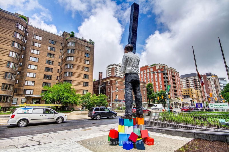 Preview image for 111 St Clair Ave W #923, Toronto