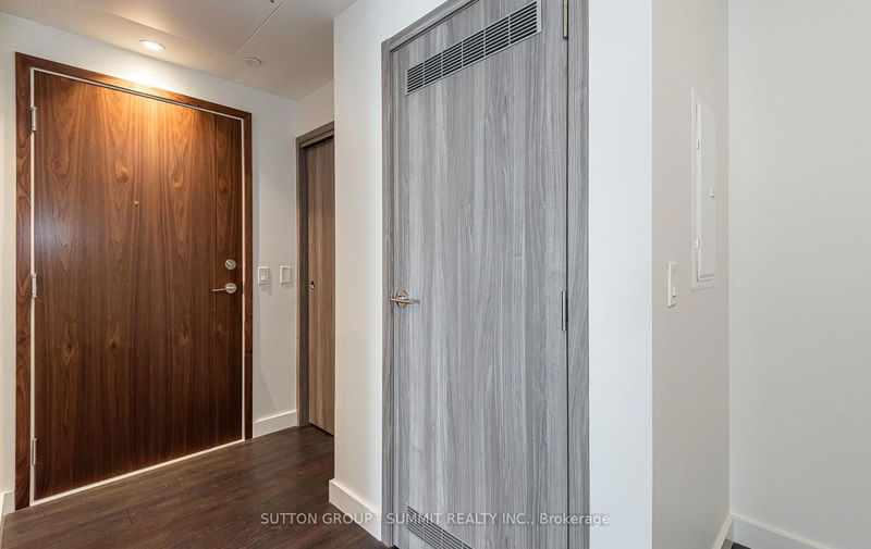 Preview image for 85 Mcmahon Dr #1208, Toronto