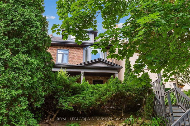 Preview image for 18 Woodlawn Ave W, Toronto