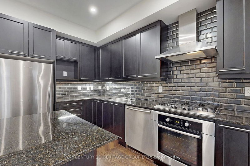 Preview image for 83 Pleasant Blvd, Toronto