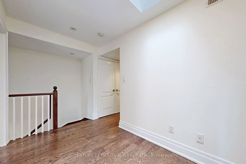 Preview image for 83 Pleasant Blvd, Toronto