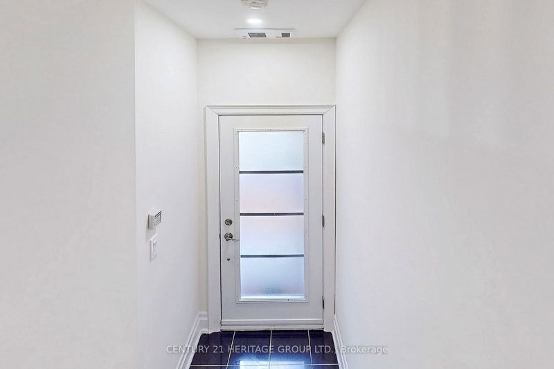 Preview image for 83 Pleasant Blvd, Toronto