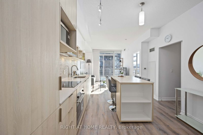 Preview image for 52 Forest Manor Rd #406, Toronto