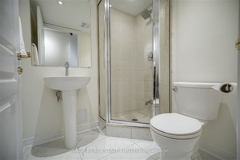 Preview image for 100 Hayden St #901, Toronto