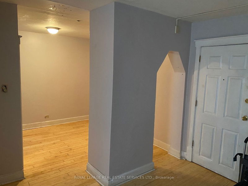 Preview image for 1648 Bathurst St #9, Toronto