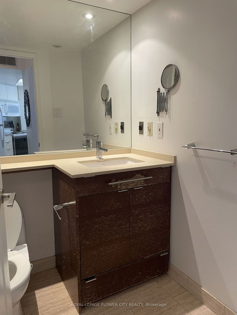 Preview image for 7 Broadway Ave #604, Toronto