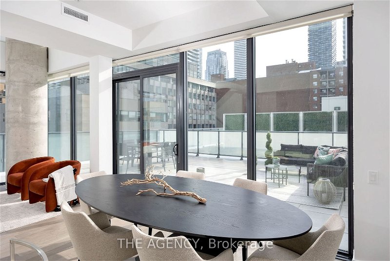 Preview image for 161 Roehampton Ave #804, Toronto