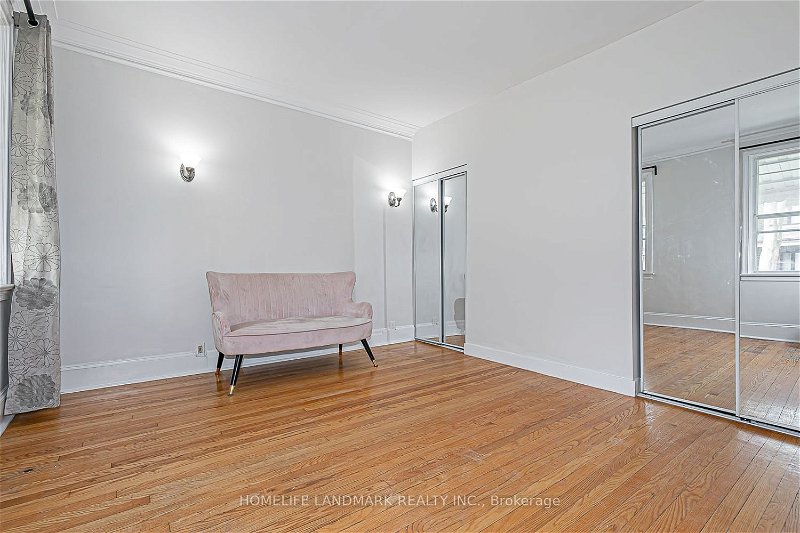 Preview image for 82 Palmerston Ave, Toronto