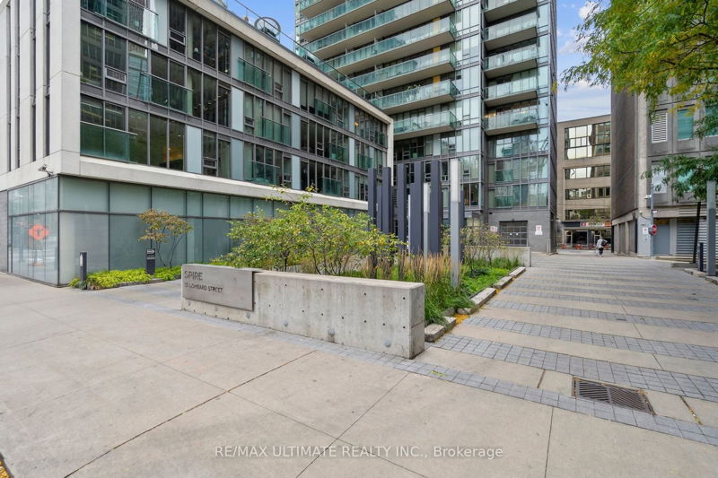 Preview image for 33 Lombard St #3402, Toronto