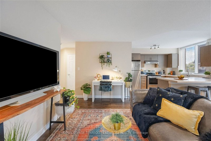 Preview image for 1369 Bloor St W #305, Toronto
