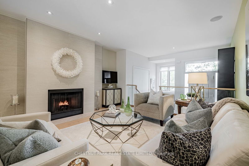 Preview image for 226 Walmer Rd, Toronto