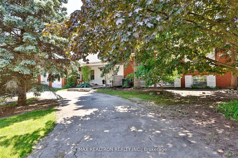 Preview image for 33 Suncrest Dr, Toronto