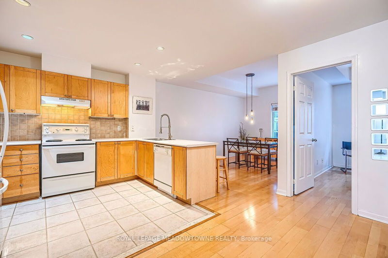 Preview image for 11 Niagara St #34, Toronto