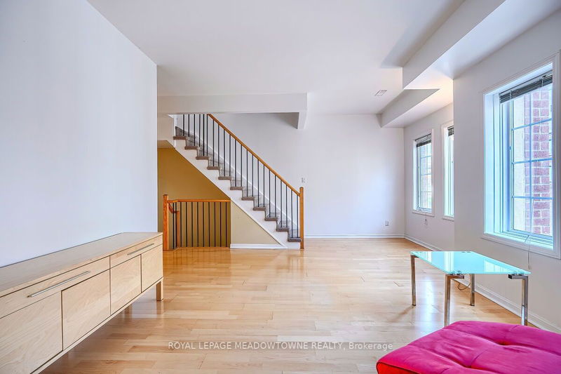 Preview image for 11 Niagara St #34, Toronto