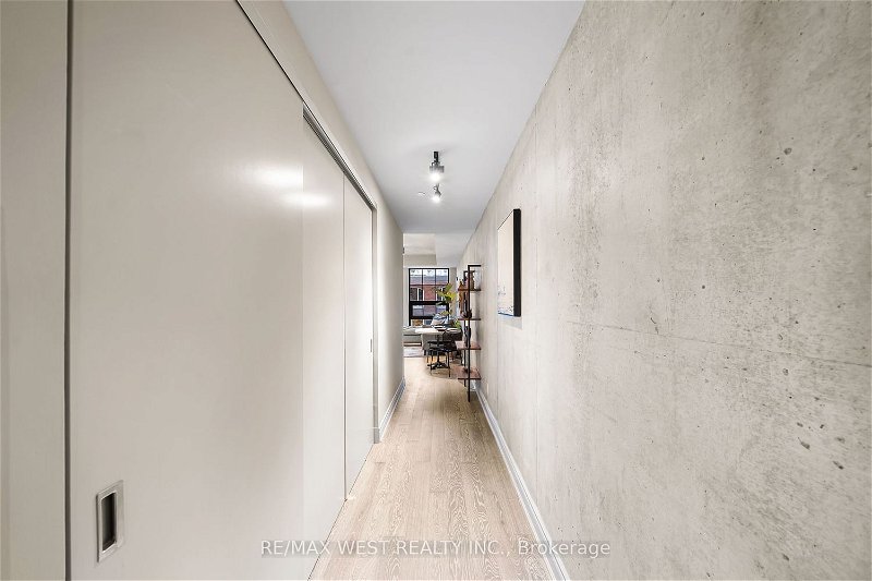 Preview image for 608 Richmond St W #409, Toronto