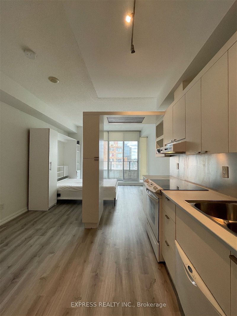 Preview image for 111 Elizabeth St #1623A, Toronto